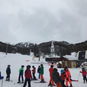 students skiing